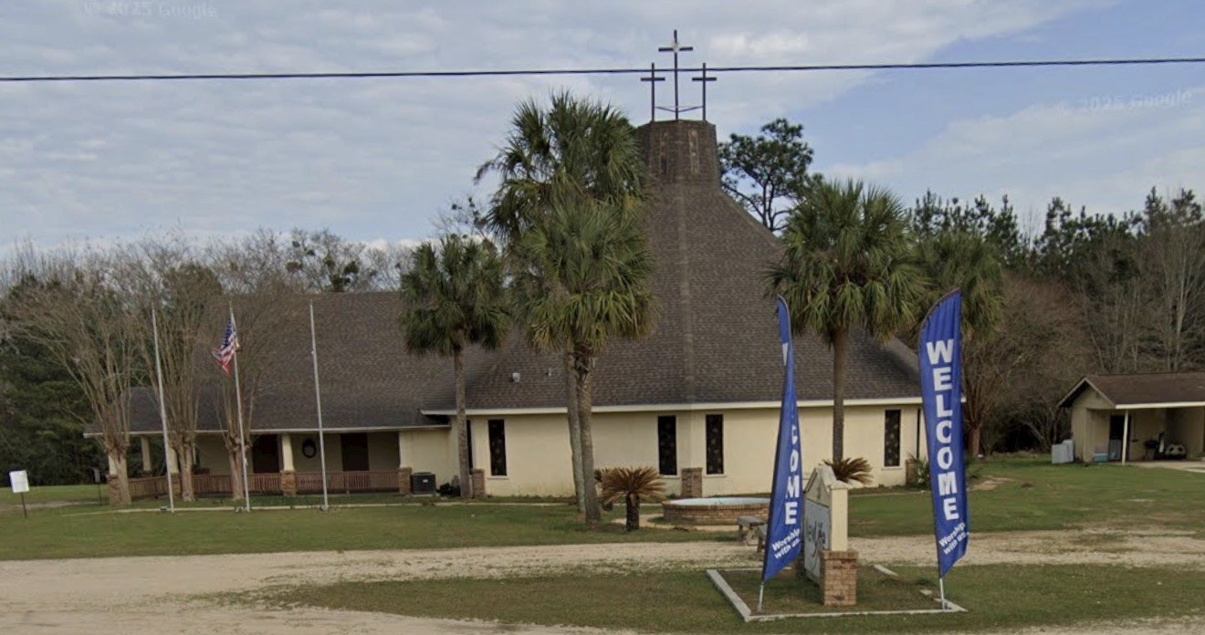 Exterior of New Life Assembly in Walnut Hill, Florida